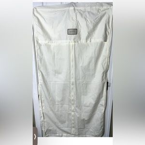 New Gucci Full Zip-Up Cotton Garmet Dust Bag in Cream